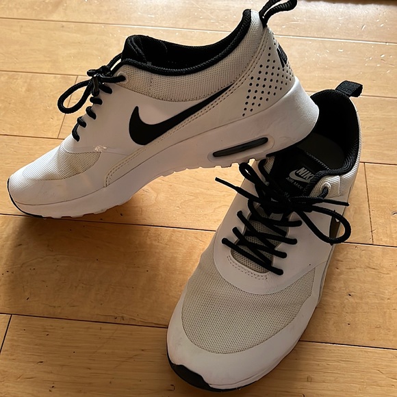 Nike Air Max Thea - gently worn, great condition - Picture 2 of 5